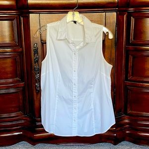 Ann Taylor sleeveless white button up blouse- size 12